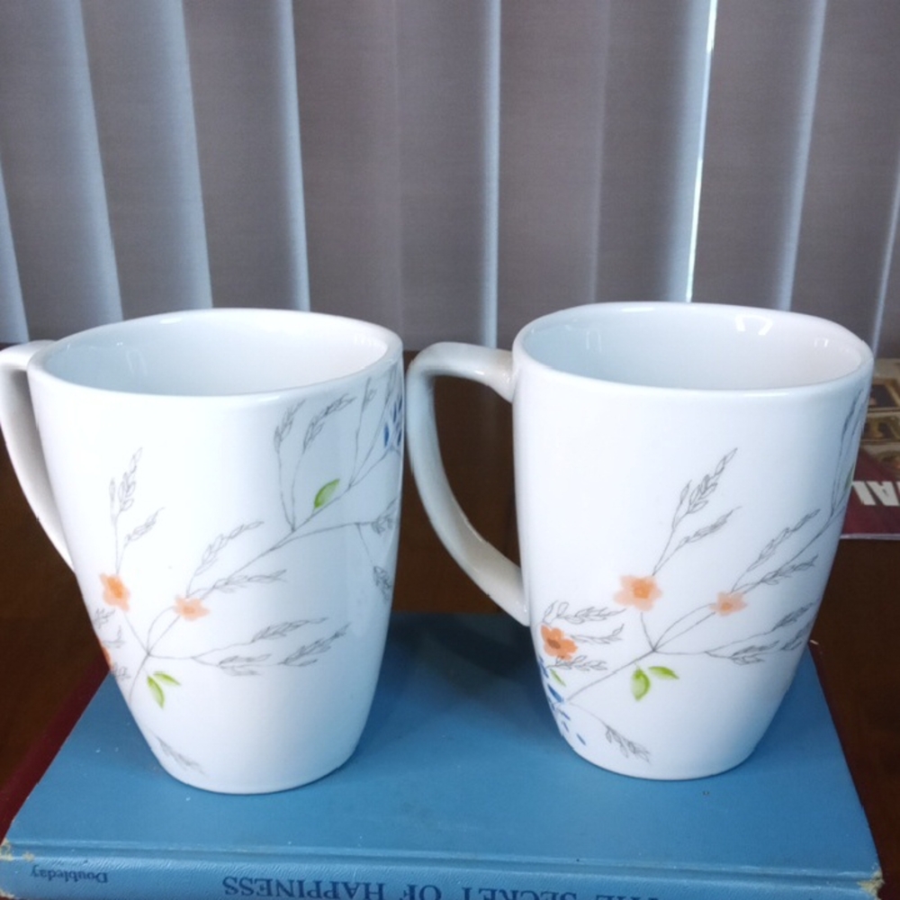 Vintage Corelle Boutique Adlyn Porcelain Mugs - Picture 2 of 6